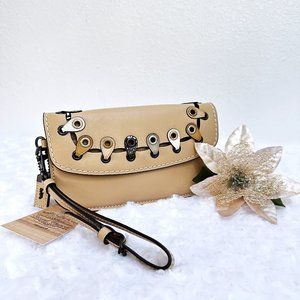 COACH 1941 Glovetanned Exotic Link Clutch 20167 in Beechwood Leather, Pristine